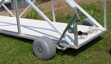 adjustable axle wheel dock connector on hillside
